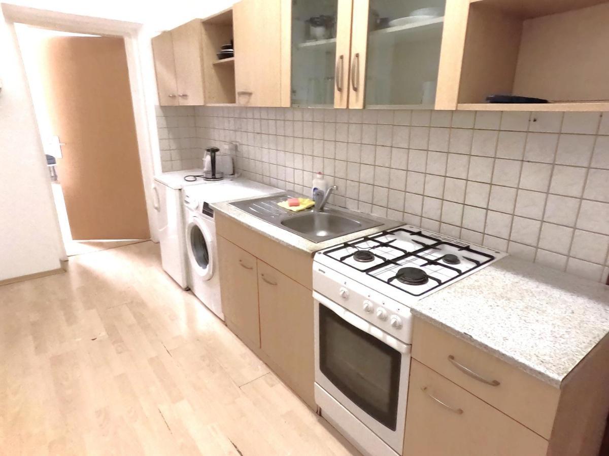 Family Apartment 5P Kl Виена Екстериор снимка